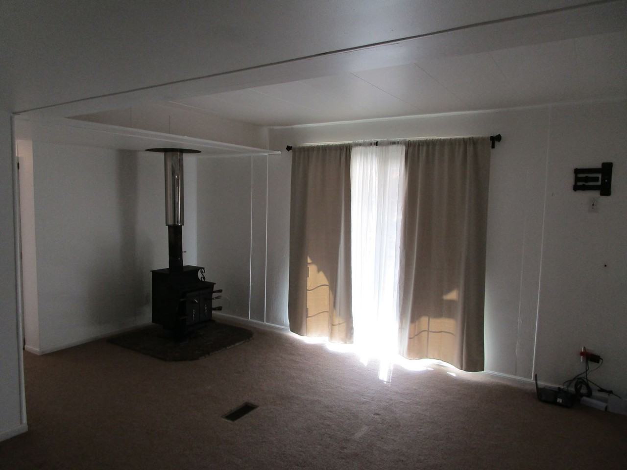 6760 Se Canyon Rd - Photo 3 of 17