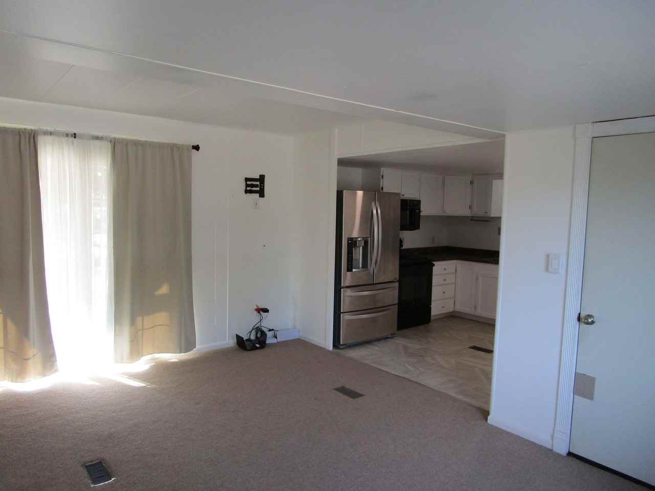 6760 Se Canyon Rd - Photo 4 of 17