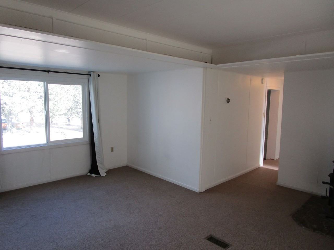 6760 Se Canyon Rd - Photo 6 of 17