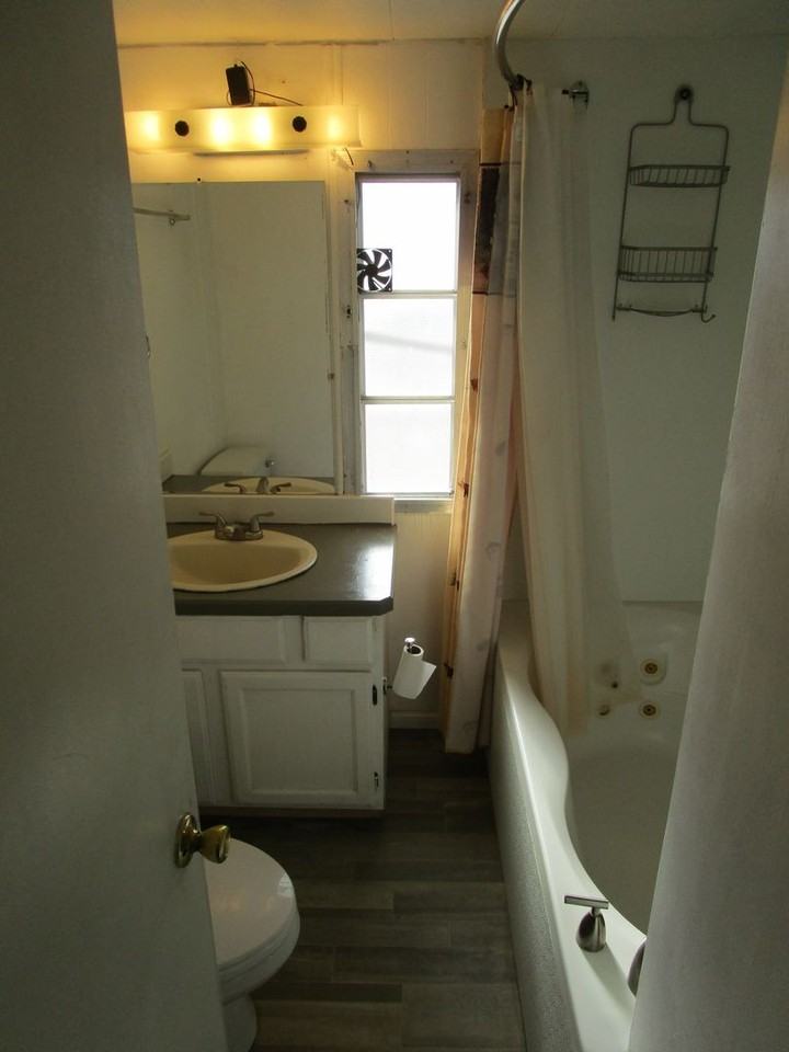 6760 Se Canyon Rd - Photo 7 of 17