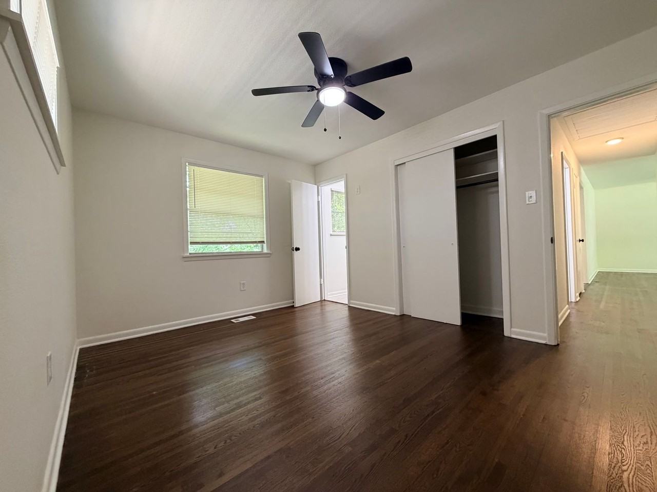 4700 N Vine St - Photo 7 of 22