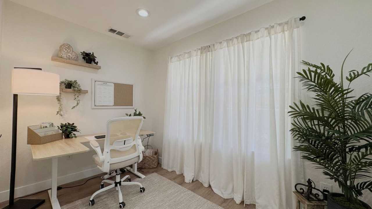 1647 Sweet Gum Pl - Photo 3 of 27