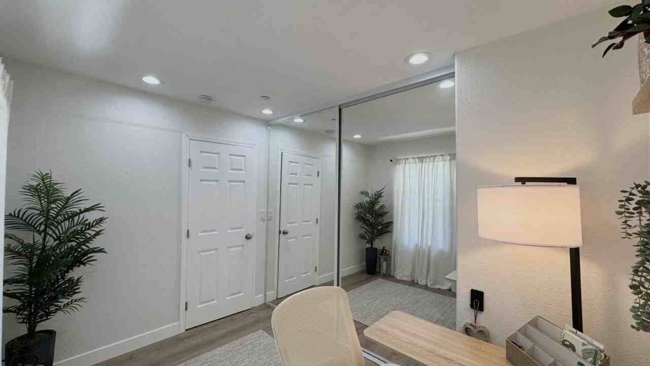 1647 Sweet Gum Pl - Photo 4 of 27