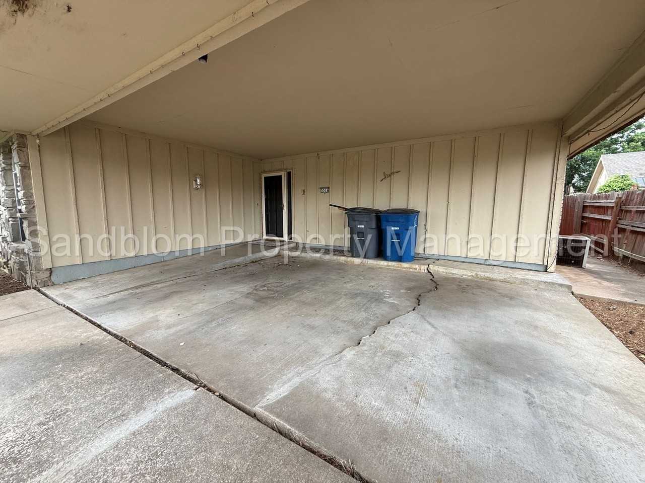 5516 E 61st Pl - Photo 2 of 22