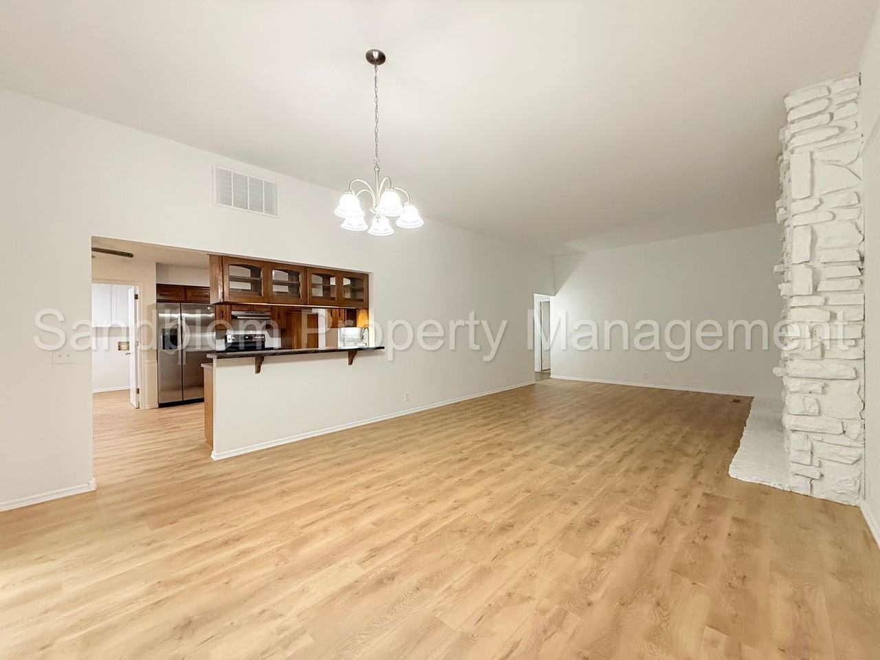 5516 E 61st Pl - Photo 7 of 22