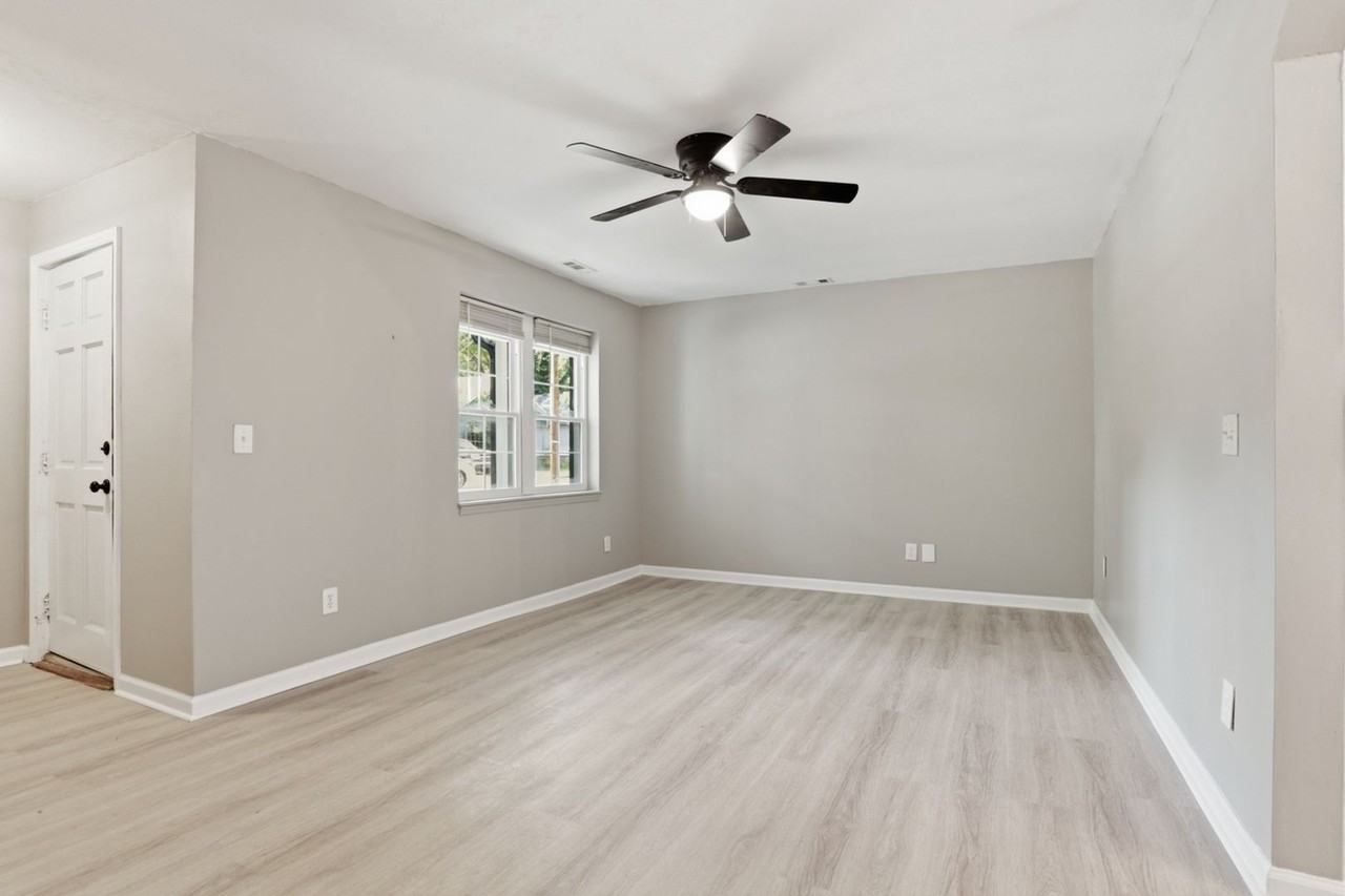 1200 Grady St - Photo 2 of 28