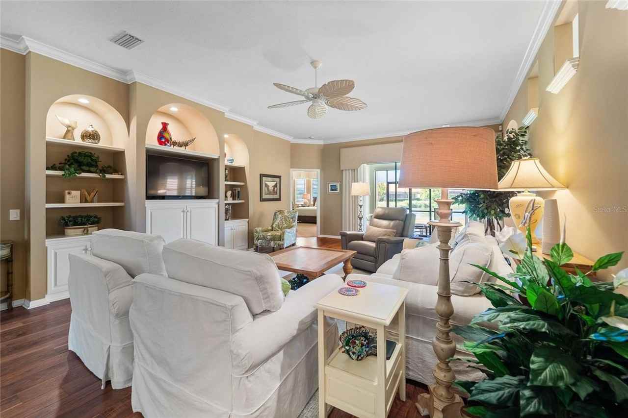 5175 Cantabria Crst - Photo 3 of 33