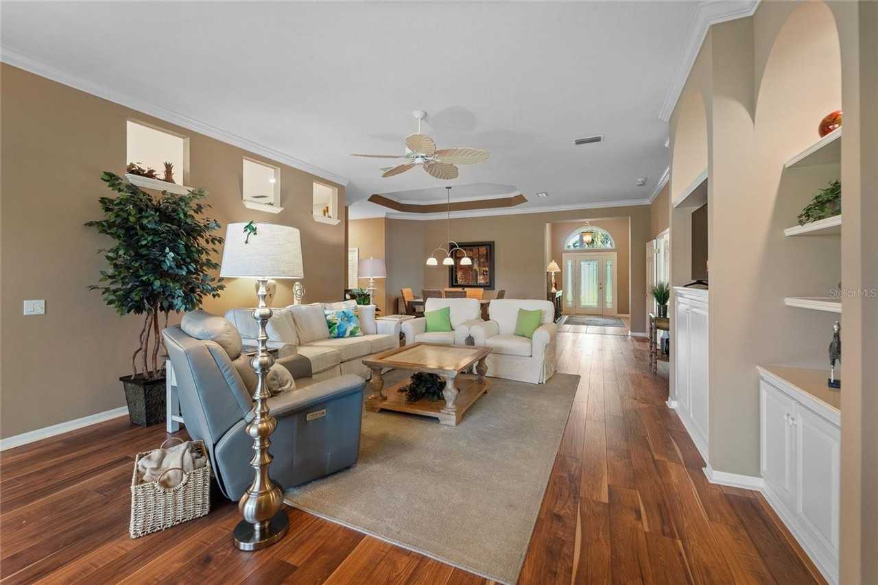 5175 Cantabria Crst - Photo 4 of 33