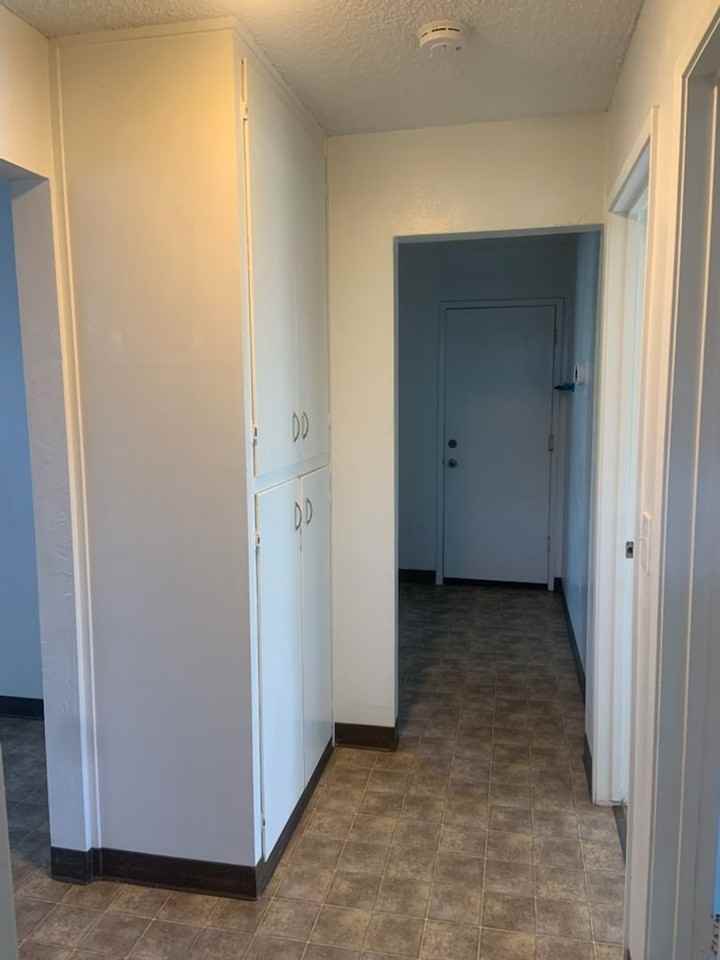 656 Bronte Ave - Photo 5 of 11