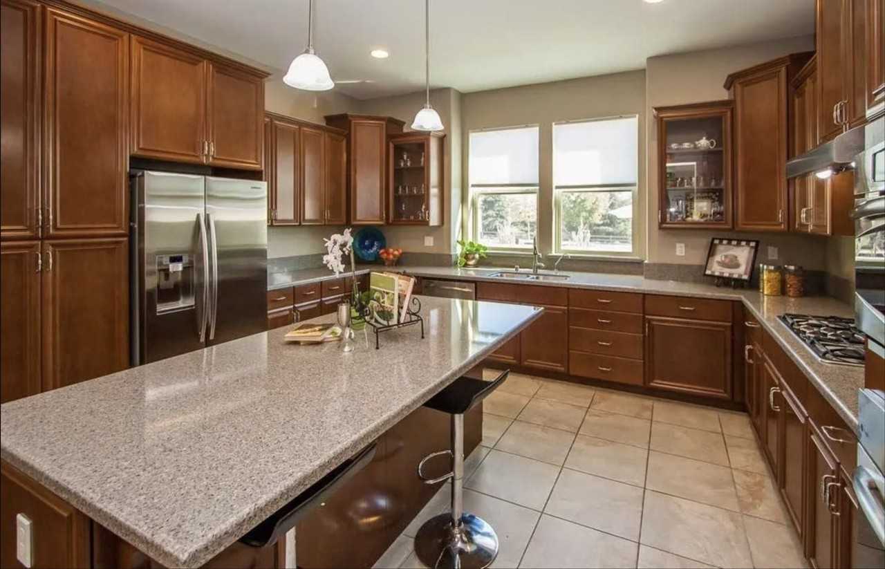 3087 Central Pkwy - Photo 7 of 15