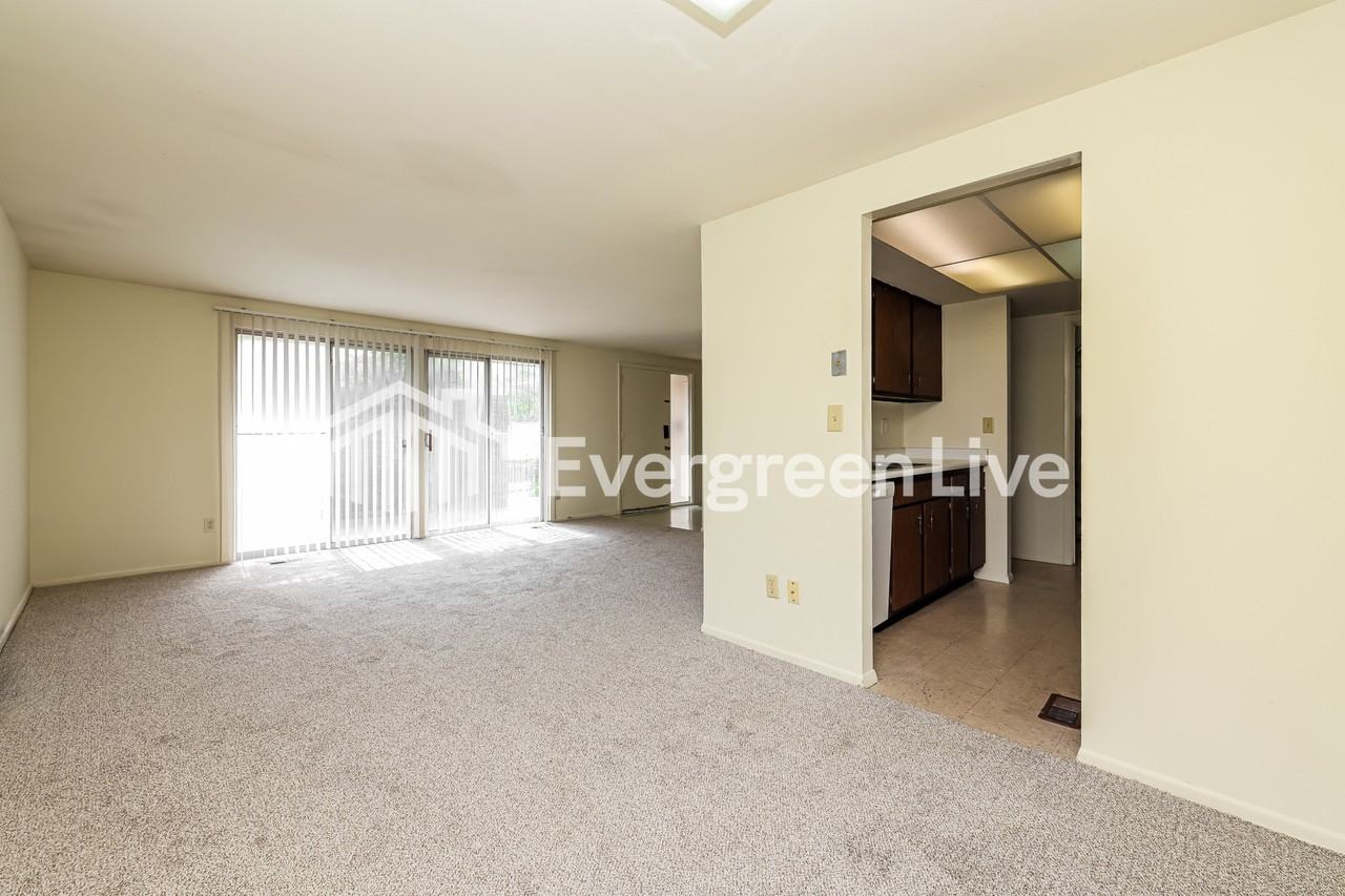 5664 Troy Villa Blvd - Photo 4 of 15