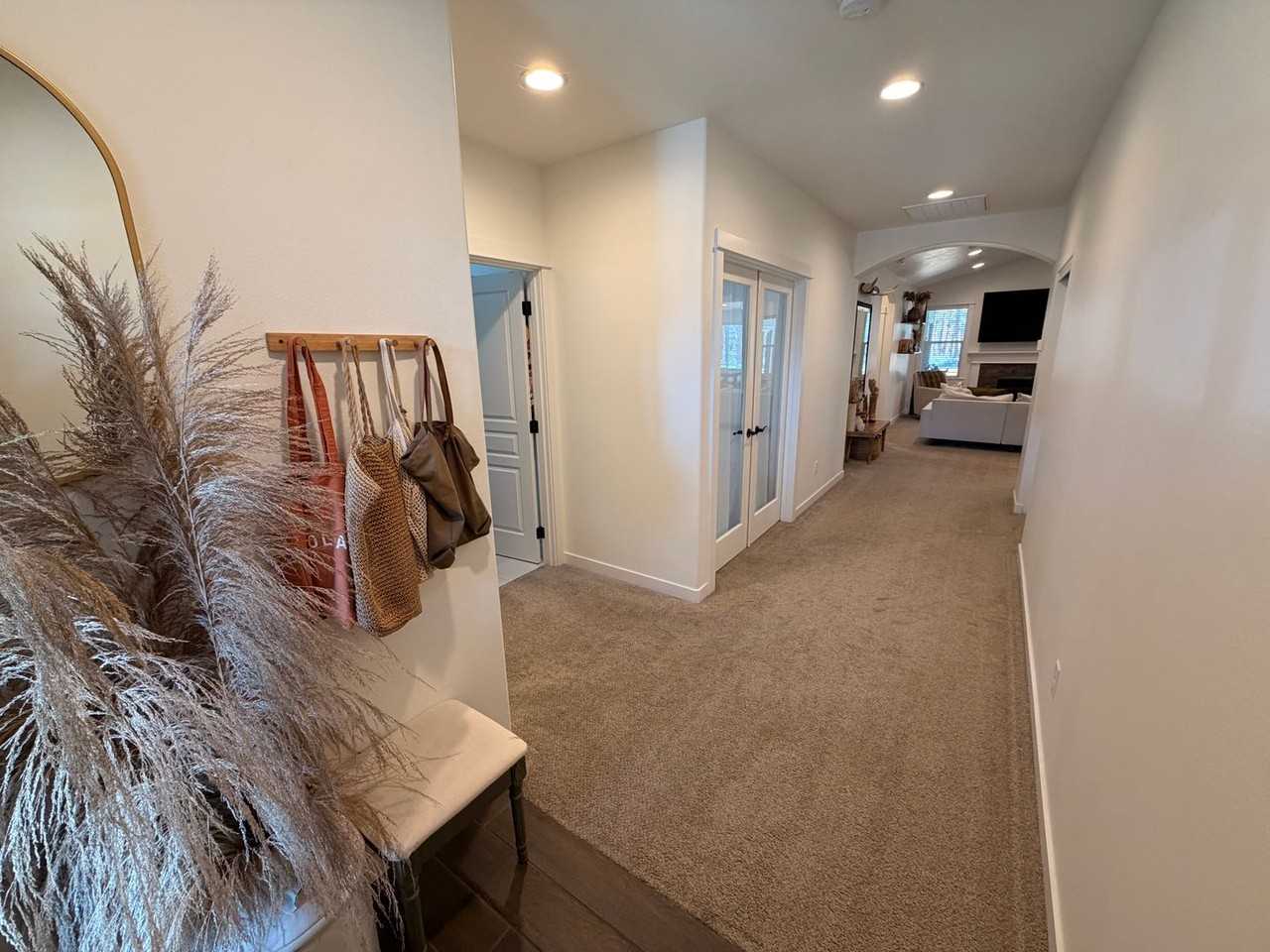 1420 W Williamson Ave - Photo 3 of 22