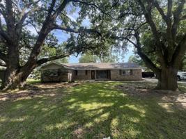 featured image of 3466 Nelson St