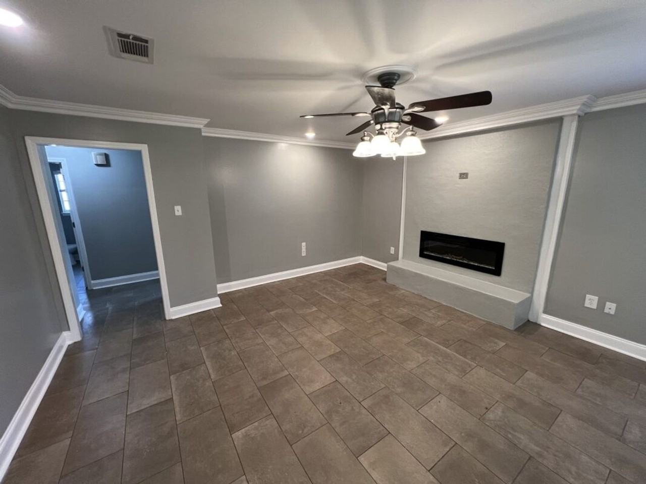 3466 Nelson St - Photo 6 of 29