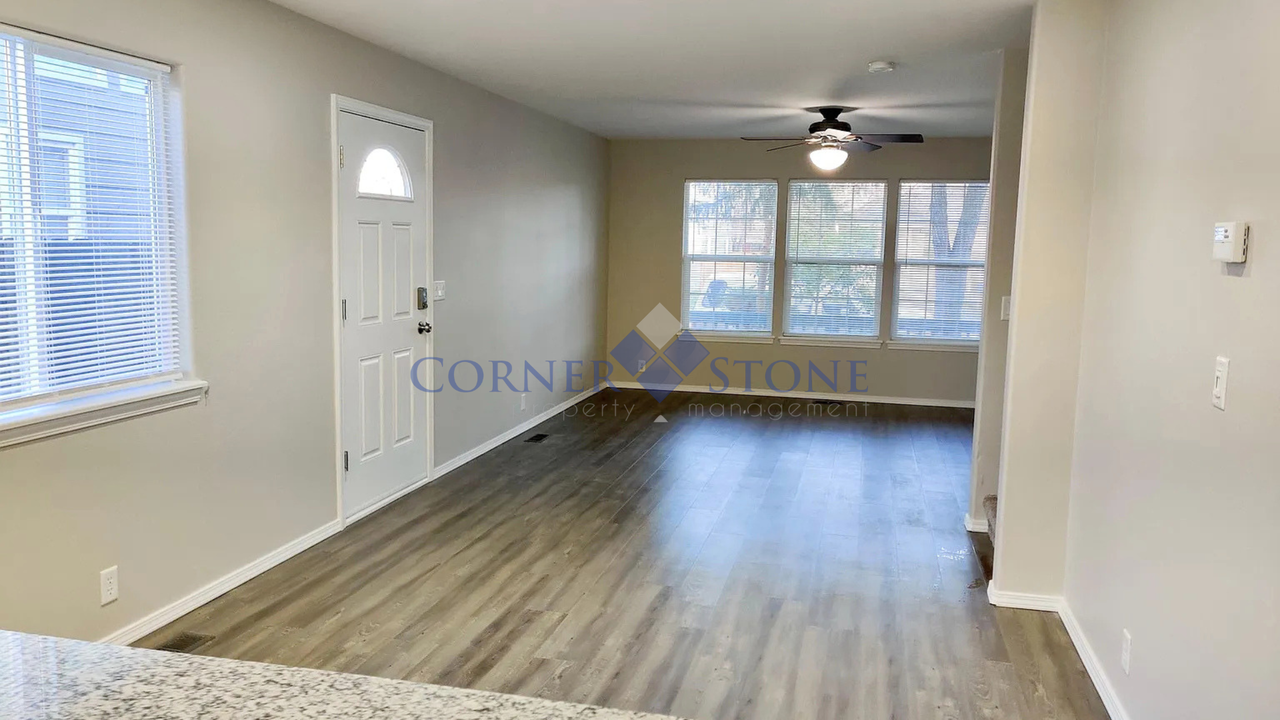 1203 S Michigan Ave - Photo 6 of 16