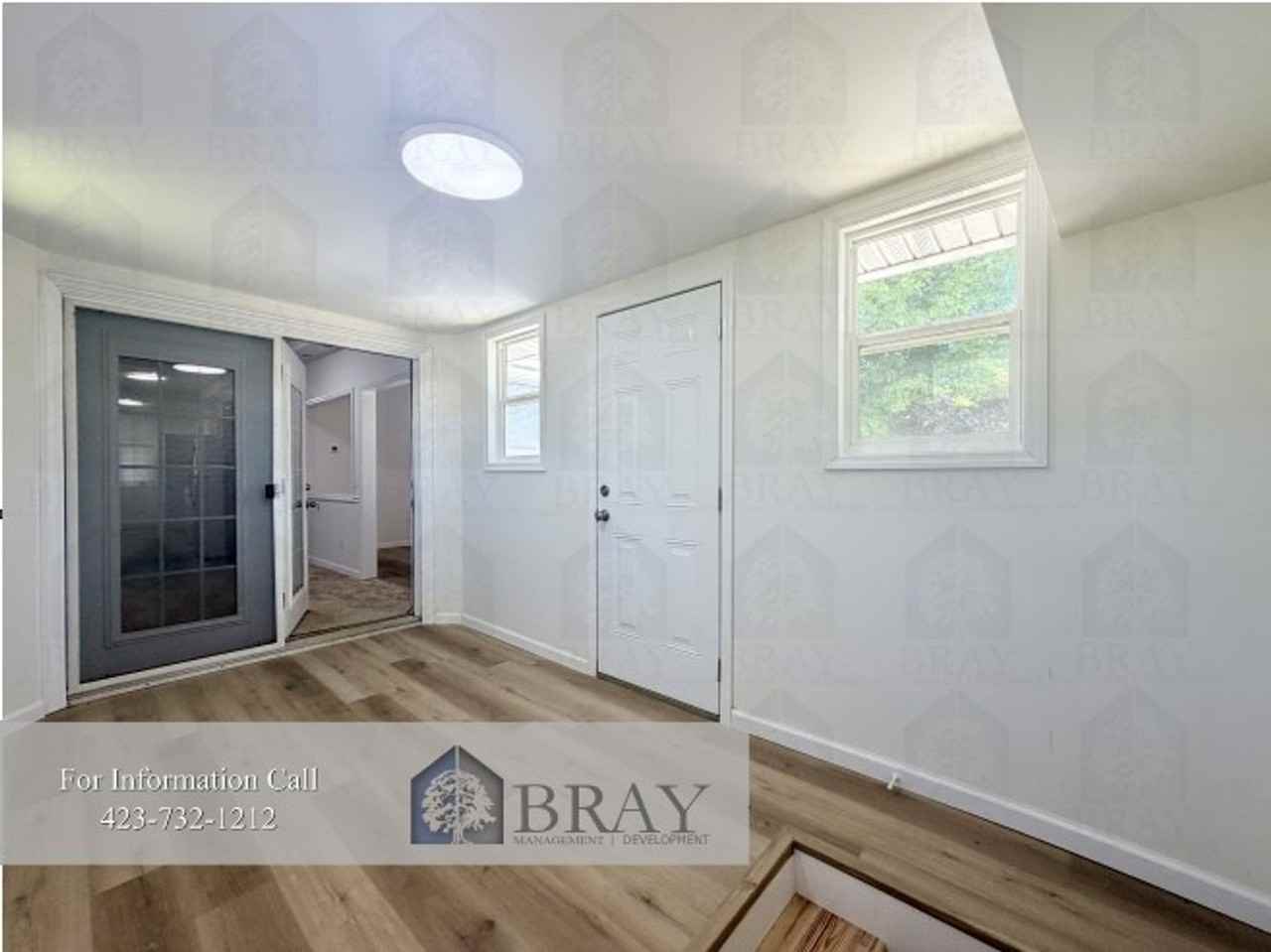 307 Honeysuckle Dr - Photo 7 of 33