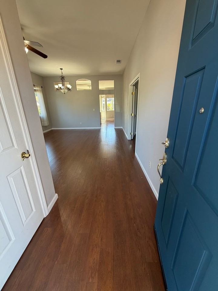 9680 Harvest View Way - Photo 4 of 31
