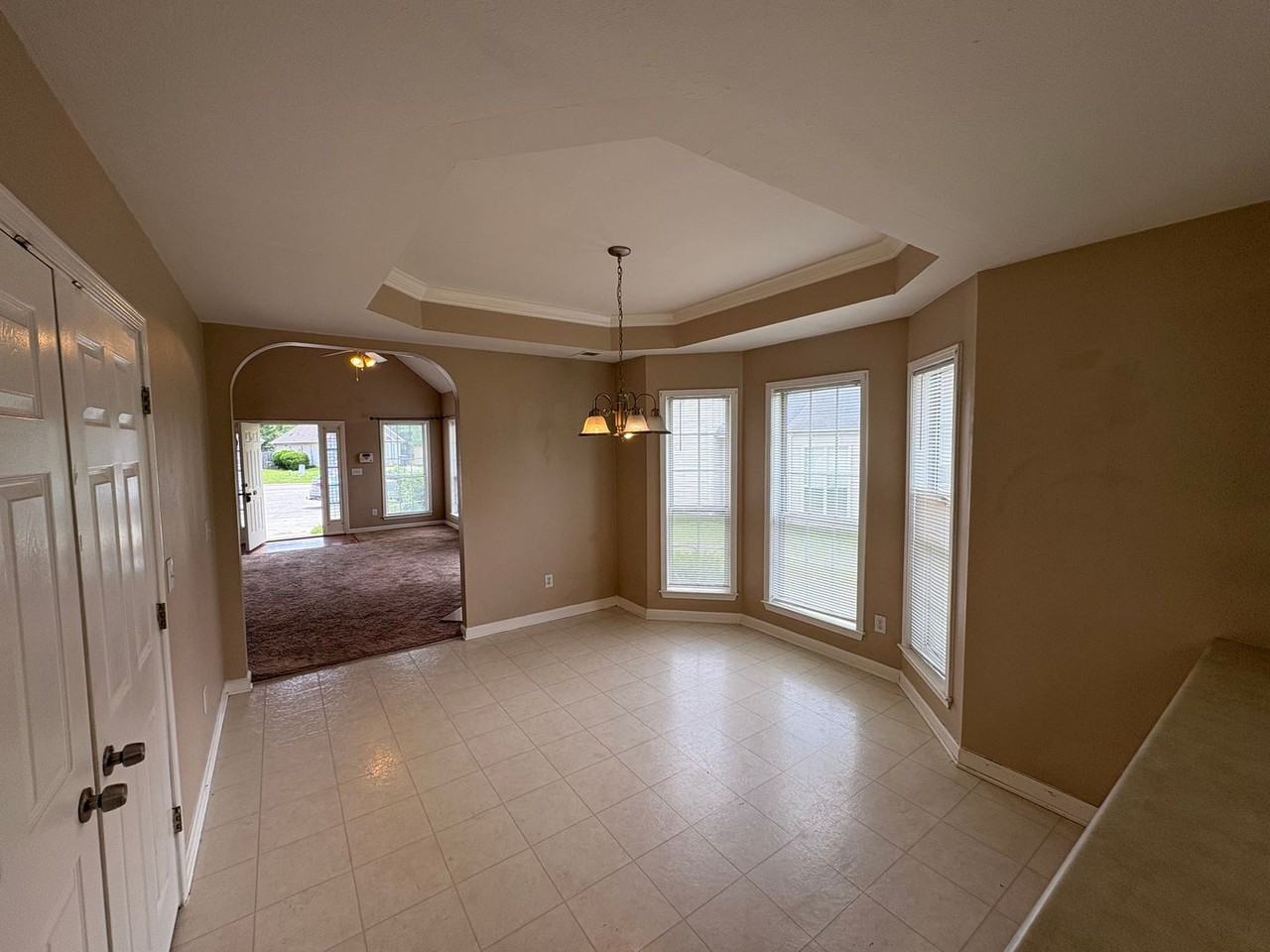 161 Mayfair Ln - Photo 6 of 21