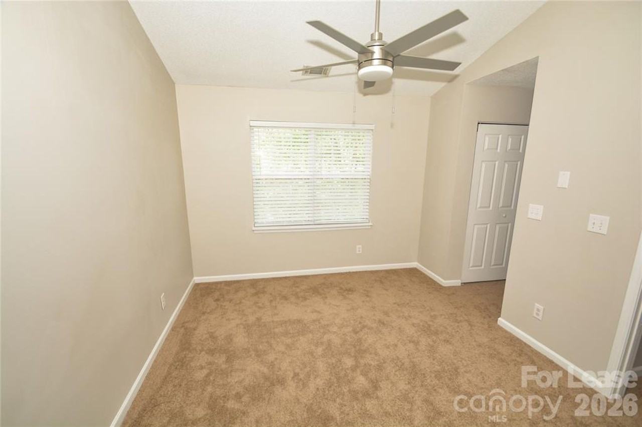 605 Mountainwater Dr - Photo 6 of 10