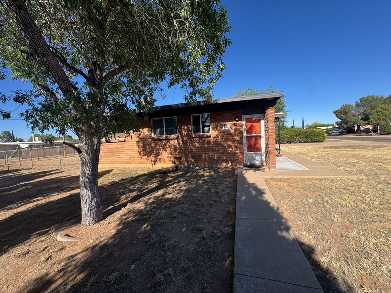 4501 Pine Tree Dr - Photo 3 of 19