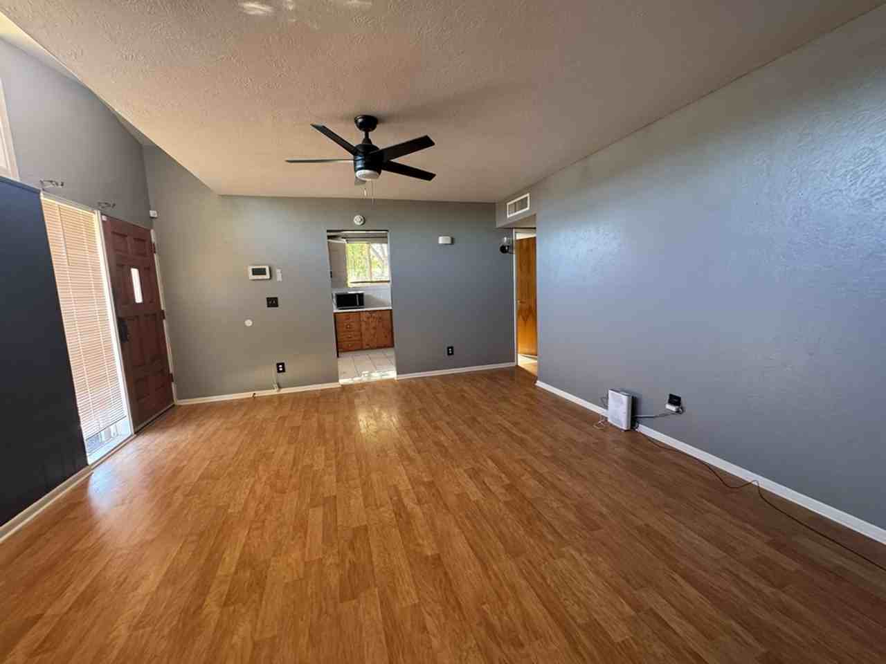 4501 Pine Tree Dr - Photo 7 of 19