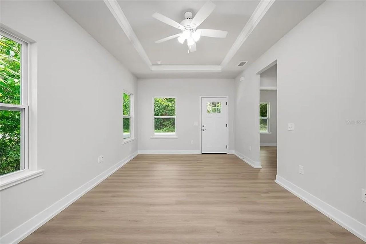 8572 Nw 39th Cir - Photo 2 of 9