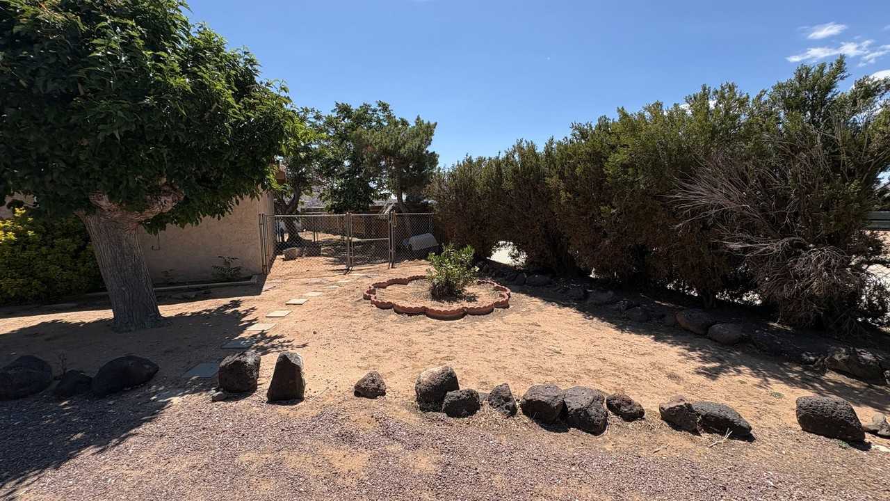 13207 Franceska Rd - Photo 2 of 19