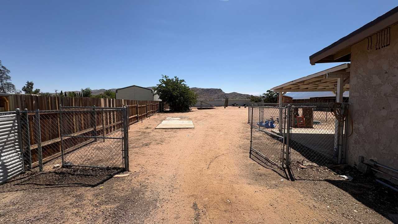 13207 Franceska Rd - Photo 4 of 19