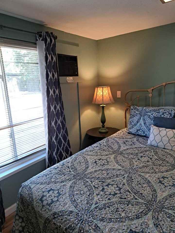 5533 Clark Ave - Photo 7 of 11