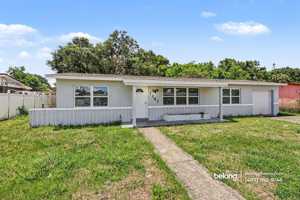 featured image of 1147 Manatee Dr