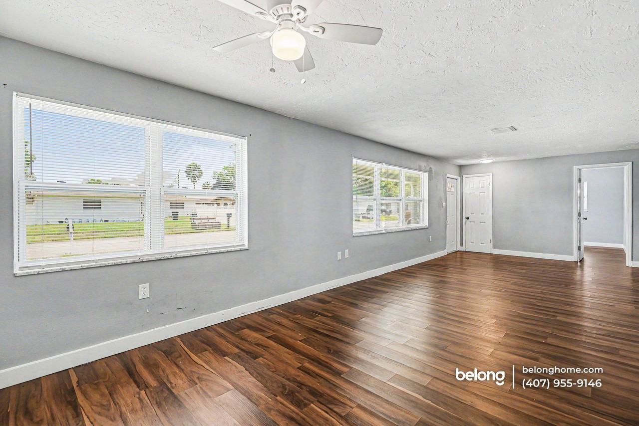 1147 Manatee Dr - Photo 4 of 16