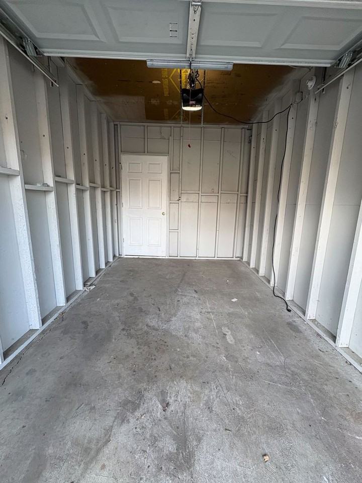 1475 Macon Street - Photo 4 of 16