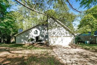4980 Fairforest Dr - Photo 1 of 1