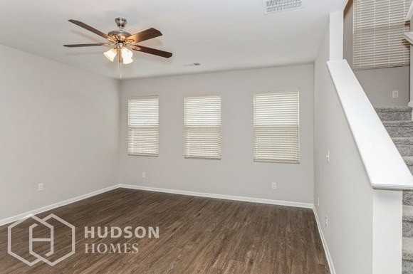 611 Sunflower Dr - Photo 3 of 19