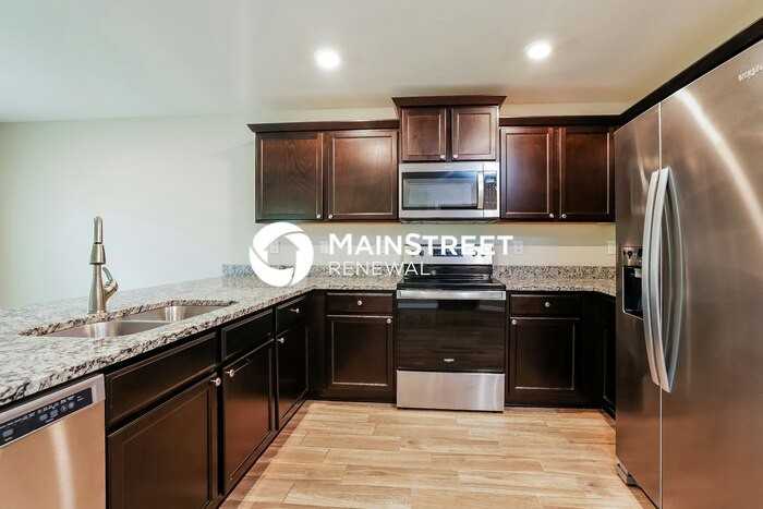 1221 Ne 4th Ave - Photo 7 of 16