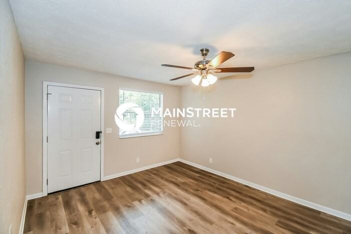 4080 Loys Dr - Photo 3 of 16