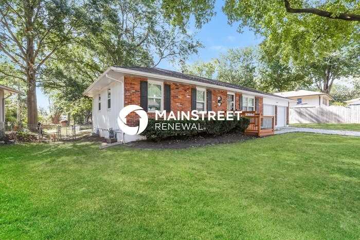 16109 E 25th St S - Photo 3 of 16