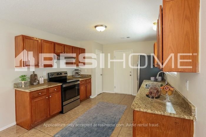 7304 Buford Dr - Photo 3 of 16