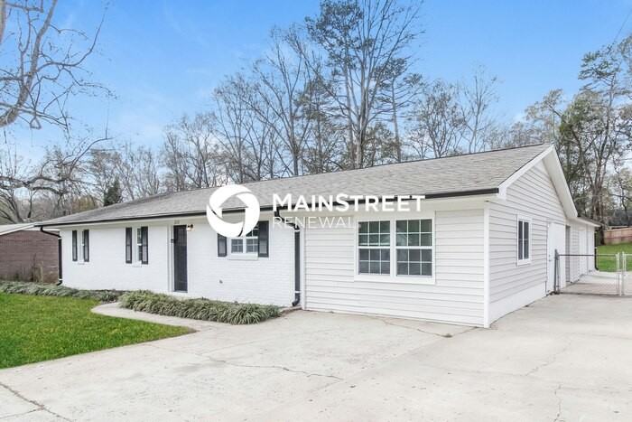220 Pine Rd - Photo 4 of 16