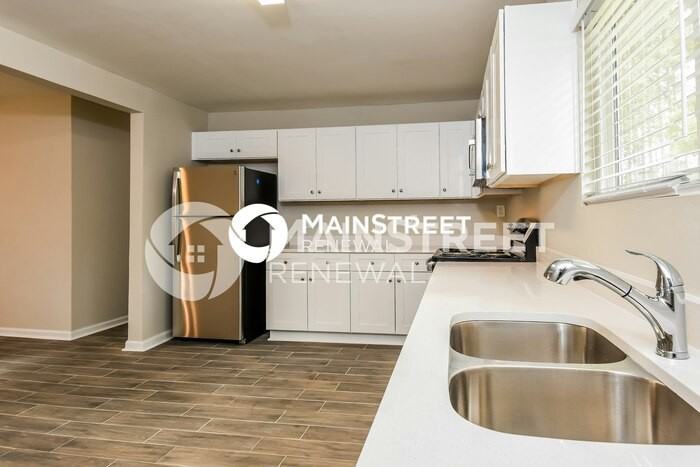 3715 Meadowview Dr - Photo 7 of 16