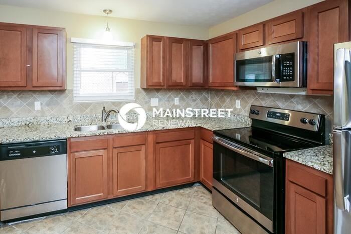 5517 Snowberry Ct - Photo 6 of 17