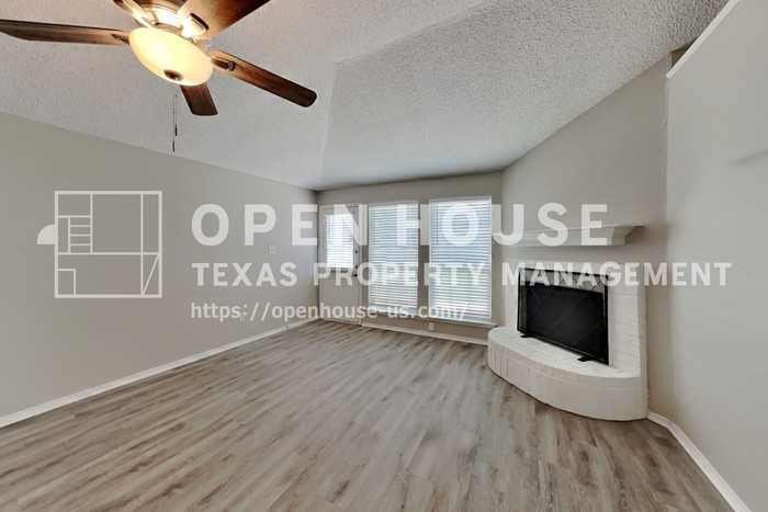 4066 Tulip Tree Dr - Photo 5 of 21