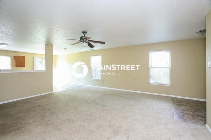11729 Serenity Ln - Photo 4 of 16