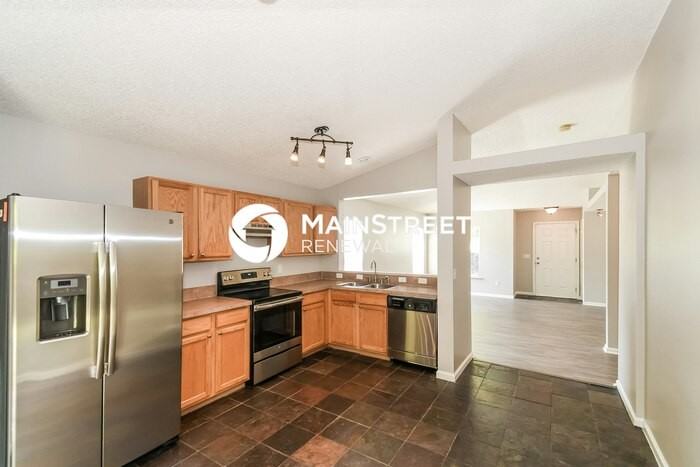 1228 Spring Creek Ct - Photo 7 of 16