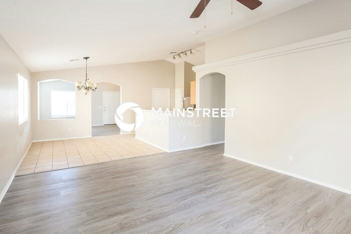 9016 W Pinchot Ave - Photo 5 of 16