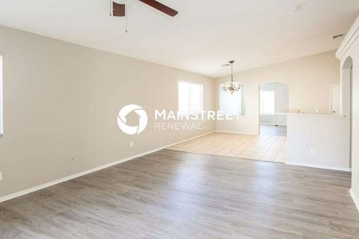 9016 W Pinchot Ave - Photo 6 of 16