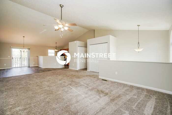 933 Meadow Downs Trl - Photo 2 of 17