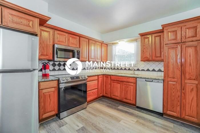 1350 Firwood Dr - Photo 7 of 17