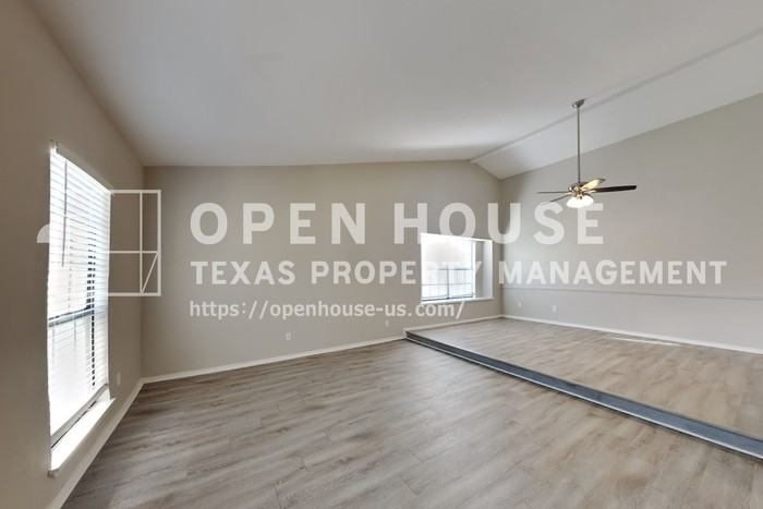 1412 Jabbet Dr - Photo 6 of 24