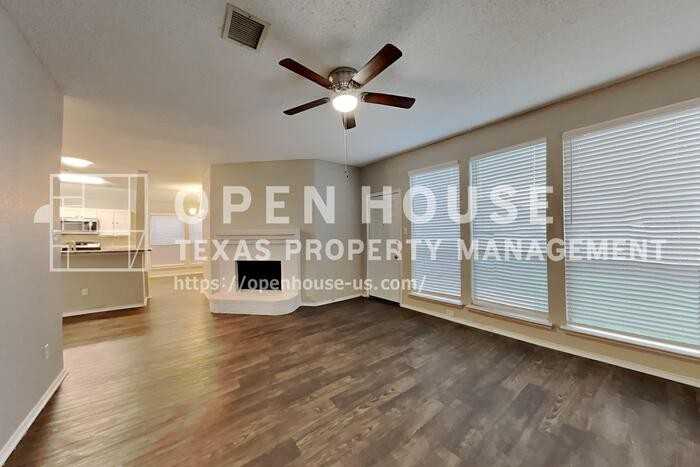2312 Gerber Dr - Photo 4 of 25